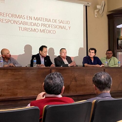 Reunión con los Presidentes de los Colegios Médicos del Estado.